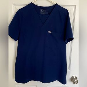Figs navy blue scrub set. Size large, but fit like a medium.